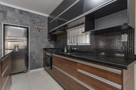 Casa para alugar com 220m², 3 quartos e 3 vagasCozinha