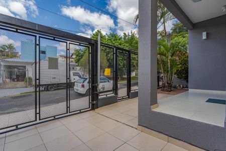 Casa para alugar com 220m², 3 quartos e 3 vagasQuintal