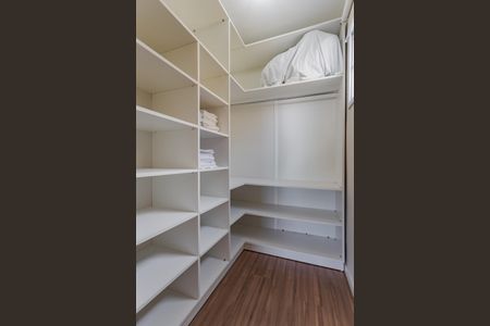 Quarto 1 de casa à venda com 3 quartos, 220m² em Jardim Sabará, Porto Alegre