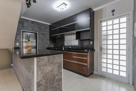 Casa para alugar com 220m², 3 quartos e 3 vagasCozinha