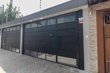 Casa à venda com 130m², 3 quartos e 2 vagasFachada