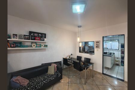 Casa de condomínio para alugar com 65m², 2 quartos e 1 vaga