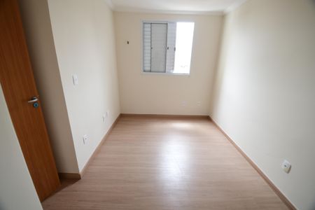 Apartamento à venda com 48m², 2 quartos e 1 vagaQuarto 2