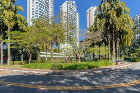 Apartamento para alugar com 160m², 3 quartos e 3 vagas