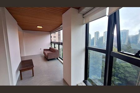 Apartamento para alugar com 160m², 3 quartos e 3 vagas