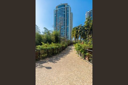 Apartamento para alugar com 160m², 3 quartos e 3 vagas