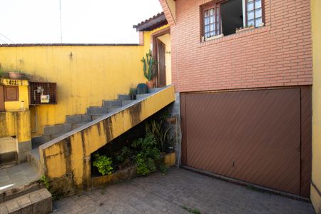 Casa à venda com 162m², 3 quartos e 4 vagas Casa à venda com 162m², 3 quartos e 4 vagasGaragem externa