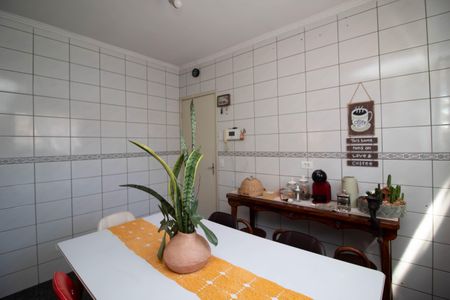 Casa à venda com 162m², 3 quartos e 4 vagas Casa à venda com 162m², 3 quartos e 4 vagasCozinha