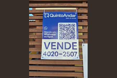 Casa à venda com 162m², 3 quartos e 4 vagas Casa à venda com 162m², 3 quartos e 4 vagasPlaca