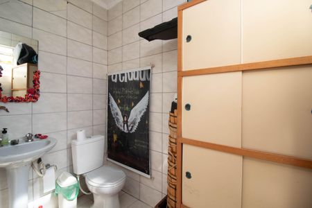 Casa à venda com 162m², 3 quartos e 4 vagas Casa à venda com 162m², 3 quartos e 4 vagasBanheiro de serviço