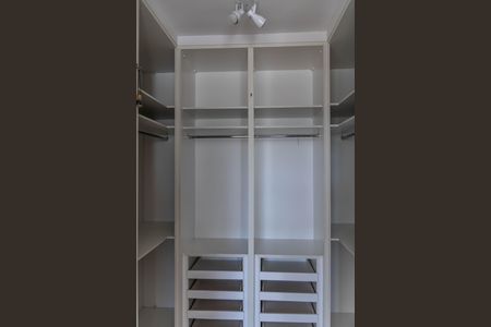Apartamento para alugar com 105m², 3 quartos e 2 vagasCloset