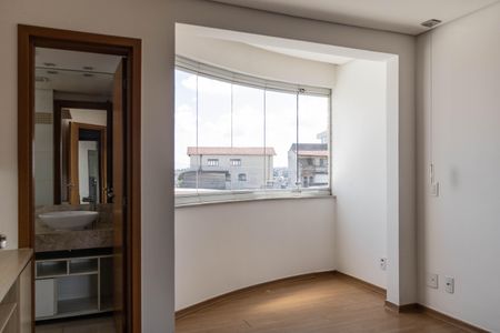 Apartamento para alugar com 105m², 3 quartos e 2 vagasSuíte