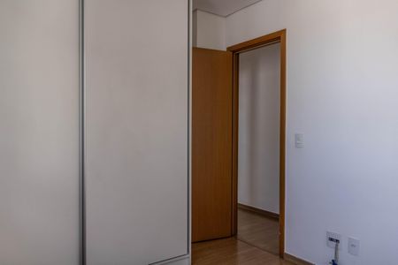 Apartamento para alugar com 105m², 3 quartos e 2 vagasQuarto 2