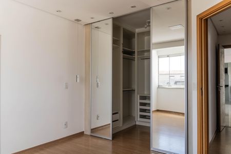 Apartamento para alugar com 105m², 3 quartos e 2 vagasSuíte