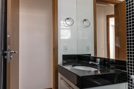 Apartamento para alugar com 105m², 3 quartos e 2 vagasBanheiro Social