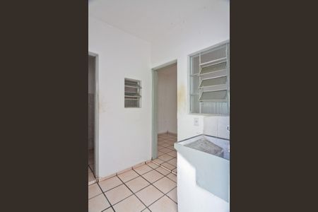 Casa para alugar com 50m², 1 quarto e sem vagaÁrea de Serviço