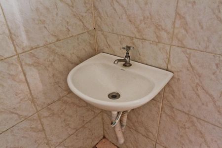 Banheiro de casa para alugar com 1 quarto, 50m² em Jardim Cidade Pirituba, São Paulo