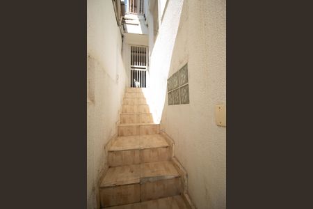 Casa para alugar com 170m², 3 quartos e sem vaga Casa para alugar com 170m², 3 quartos e sem vagaEscada