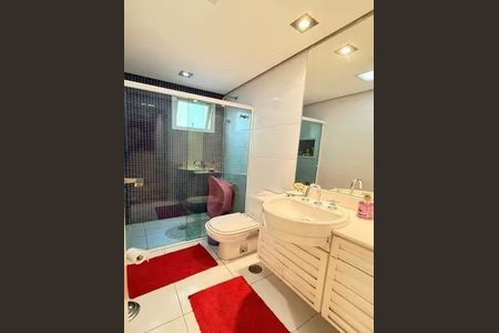 Apartamento à venda com 206m², 3 quartos e 3 vagas