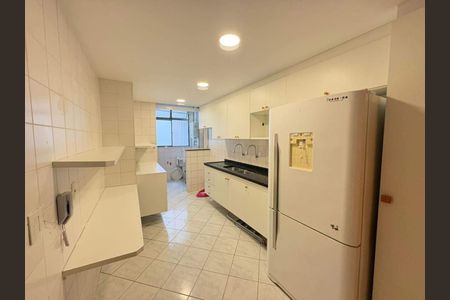 Apartamento à venda com 157m², 3 quartos e 2 vagas