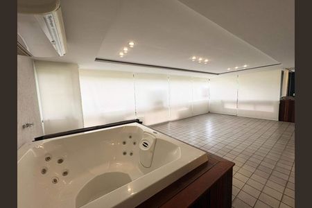 Apartamento à venda com 157m², 3 quartos e 2 vagas