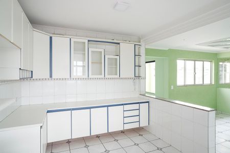 Apartamento para alugar com 120m², 2 quartos e 4 vagasCozinha