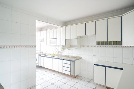 Apartamento para alugar com 120m², 2 quartos e 4 vagasCozinha