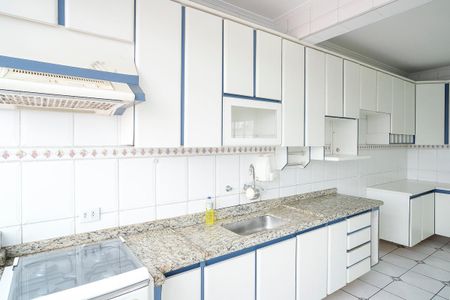 Apartamento para alugar com 120m², 2 quartos e 4 vagasCozinha