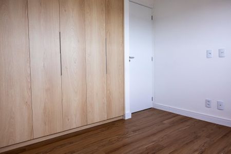 Apartamento para alugar com 101m², 2 quartos e 2 vagas Apartamento para alugar com 101m², 2 quartos e 2 vagasQuarto 1 - Armários