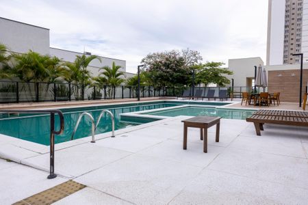 Apartamento para alugar com 101m², 2 quartos e 2 vagas Apartamento para alugar com 101m², 2 quartos e 2 vagasÁrea comum - Piscina