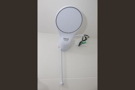 Banheiro da Suíte de apartamento para alugar com 1 quarto, 28m² em Parque Industrial Tomas Edson, São Paulo