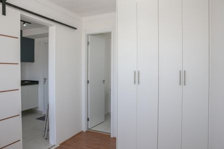 Suíte de apartamento para alugar com 1 quarto, 28m² em Parque Industrial Tomas Edson, São Paulo