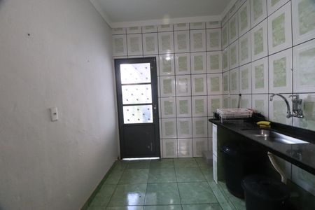 Casa para alugar com 200m², 2 quartos e 1 vagaCozinha 