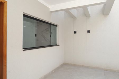 Casa à venda com 130m², 3 quartos e 2 vagasÁrea de Serviço