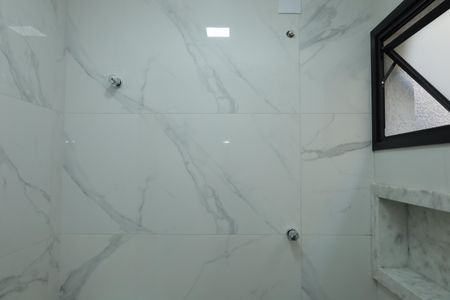 Casa à venda com 130m², 3 quartos e 2 vagasBanheiro 2