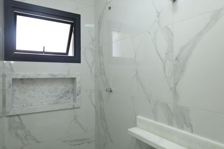 Casa à venda com 130m², 3 quartos e 2 vagasBanheiro 1 - Suíte