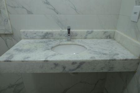 Casa à venda com 130m², 3 quartos e 2 vagasBanheiro 2