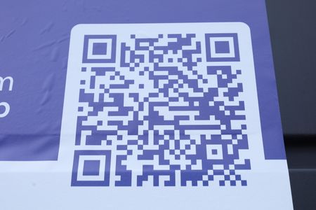 Casa à venda com 130m², 3 quartos e 2 vagasPlaca instalada no portão do imóvel - Código da placa: HBJM-56