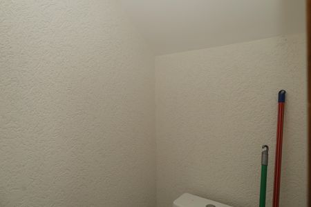 Casa à venda com 130m², 3 quartos e 2 vagasBanheiro 3 - Lavabo