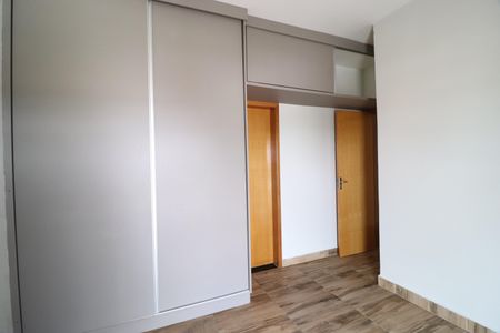 Apartamento para alugar com 98m², 3 quartos e 1 vagaSuite