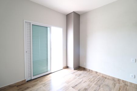 Apartamento para alugar com 98m², 3 quartos e 1 vagaSuite