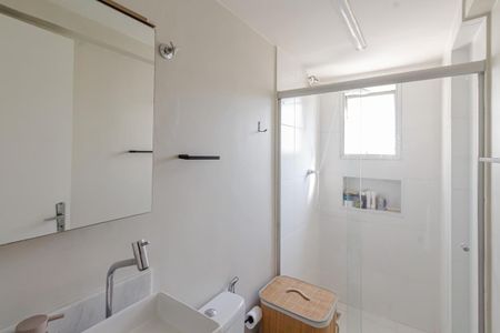 Banheiro de kitnet/studio para alugar com 1 quarto, 36m² em Indianópolis, São Paulo