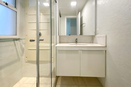 Apartamento para alugar com 303m², 4 quartos e 3 vagas Apartamento para alugar com 303m², 4 quartos e 3 vagasBanheiro da Suíte 3