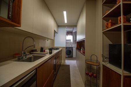 Apartamento à venda com 140m², 4 quartos e 2 vagas Apartamento à venda com 140m², 4 quartos e 2 vagasCozinha