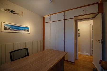 Apartamento à venda com 140m², 4 quartos e 2 vagas Apartamento à venda com 140m², 4 quartos e 2 vagasQuarto 3