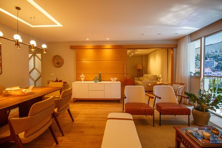 Sala de apartamento para alugar com 4 quartos, 140m² em Tijuca, Rio de Janeiro