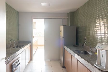 Apartamento para alugar com 74m², 2 quartos e 1 vagaÁrea comum