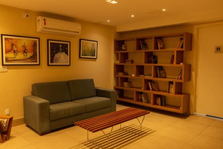 Apartamento para alugar com 74m², 2 quartos e 1 vagaÁrea comum