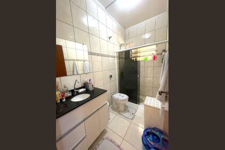 Casa à venda com 3 quartos, 186m² em Parque Arariba, São Paulo