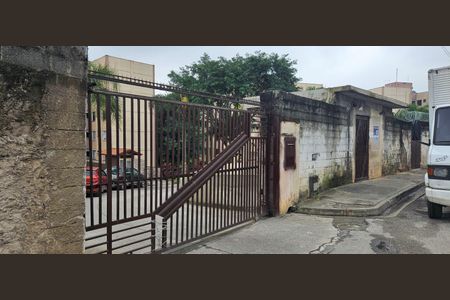 Apartamento para alugar com 50m², 2 quartos e 1 vaga Apartamento para alugar com 50m², 2 quartos e 1 vagaPlaca instalada na fachada do condomínio - Código da placa: YIXW-1741